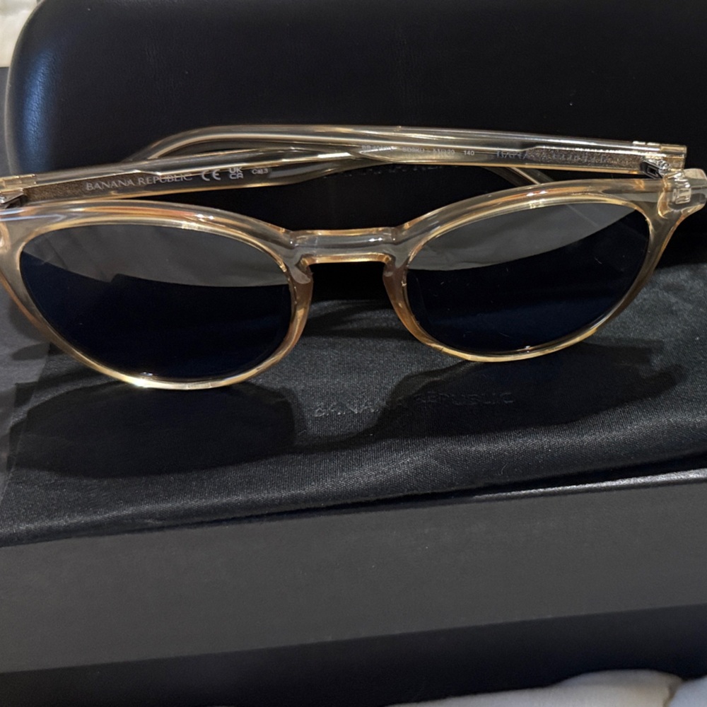 Banana Republic Tan Sunglasses Brand New